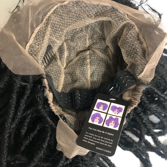 Sold 🚨 New Full lace wig w baby hair • black synthetic twists curls at the end - Picture 4 of 6